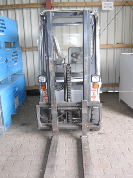 Gepflegte Flurförderfahrzeuge-2